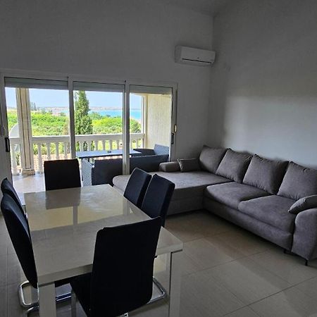 Elizabeta Apartments Nin Buitenkant foto