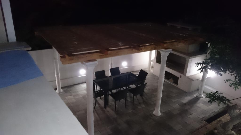 Elizabeta Apartments Nin Buitenkant foto